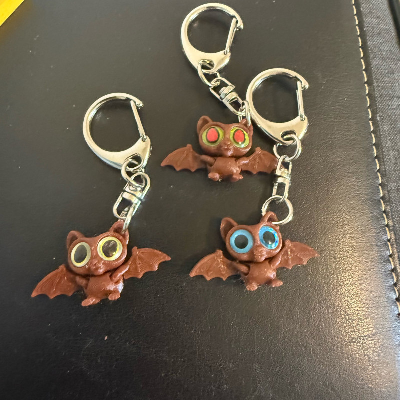 Sevimli Eklemli Yarasa Anahtarlık - 3D Baskı Mini Figür