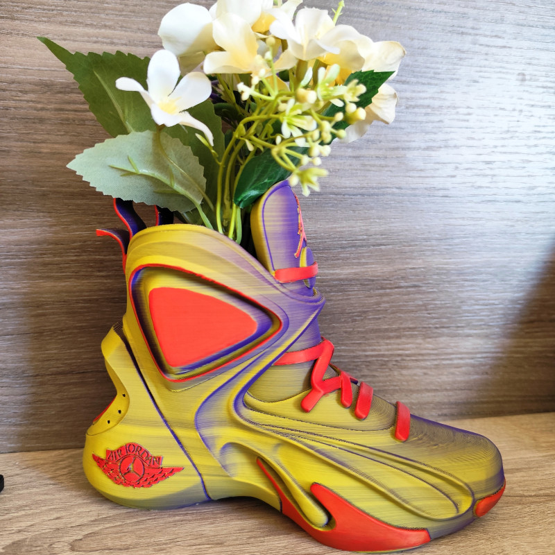 Ultimate Sneaker Saksı - 3D Baskı Ayakkabı Bitki Saksısı ve Kalemlik