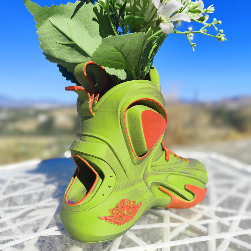 Ultimate Sneaker Saksı - 3D Baskı Ayakkabı Bitki Saksısı ve Kalemlik