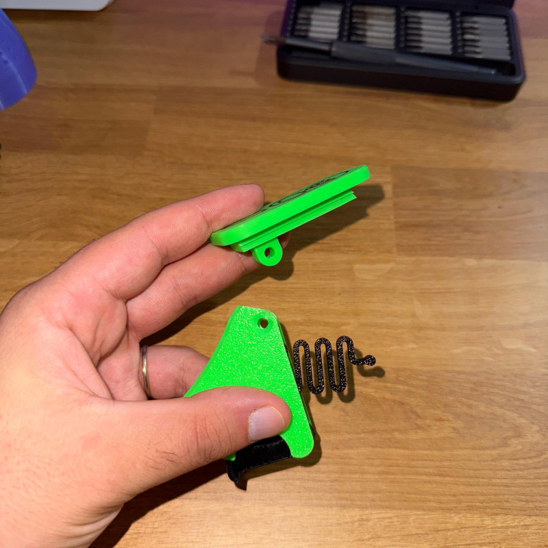 Tabanca Tutuşlu Konserve Açacağı - 3D Baskılı Pratik Mutfak Aleti