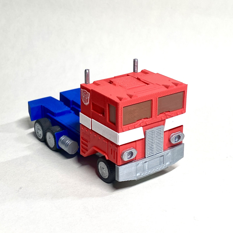 G1 Optimus Prime Dönüşen 3D Baskı Maket - Transformers Koleksiyon