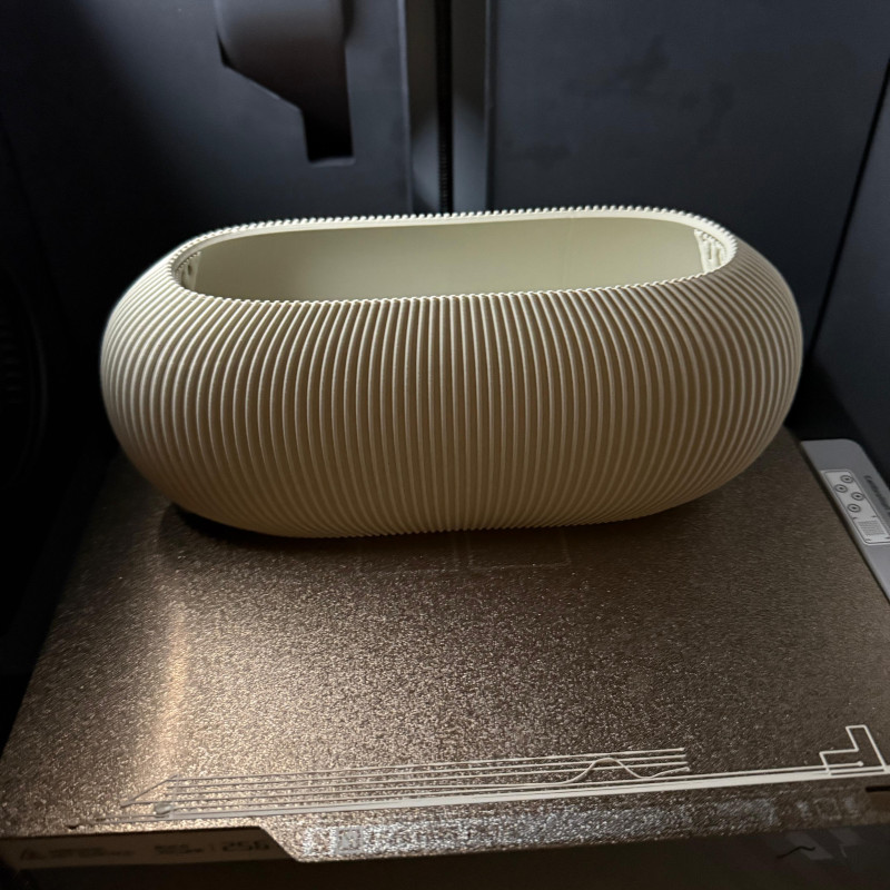 Modern Kaburga Desenli Vazo - 3D Baskı Dekorasyon