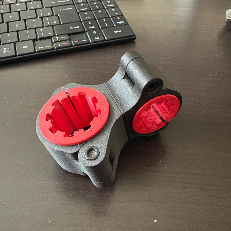 FlashMount Bisiklet Feneri Tutucu - Dayanıklı 3D Baskı Aksesuar