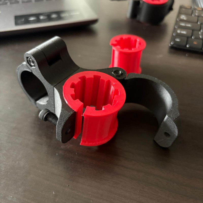 FlashMount Bisiklet Feneri Tutucu - Dayanıklı 3D Baskı Aksesuar