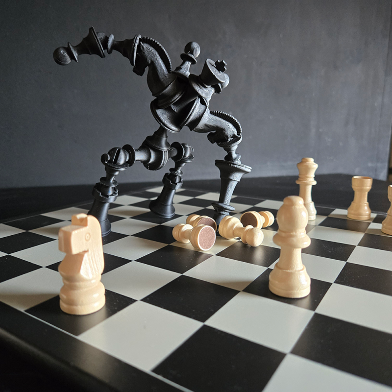 Satranç Robotu Chessatron - 3D Baskılı Dev Mecha Figür