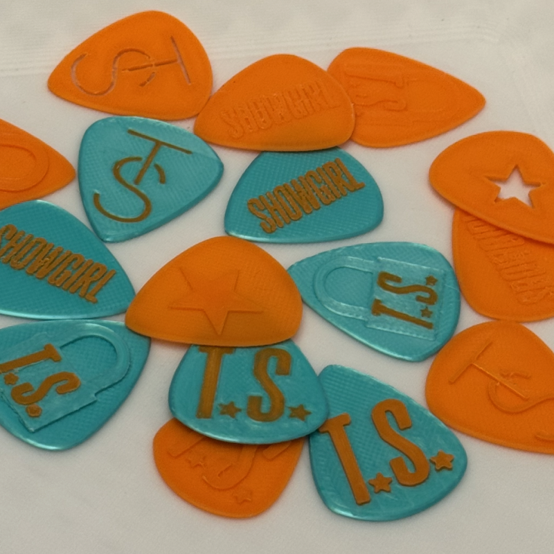 Taylor Swift Showgirl Gitar Penası - Özel 3D Baskı Koleksiyon