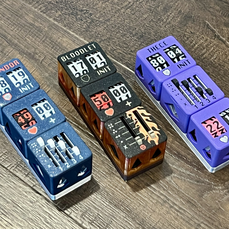 Modüler D&D Karakter Tablosu - 3D Baskılı RPG Takipçi