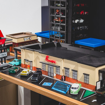Chick-fil-A 1:64 Ölçekli 3D Baskı Diorama Seti - Mini Restoran Modeli