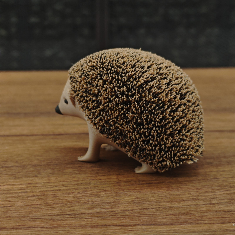 Şans Getiren Kirpi 3D Baskı Mini Figür - Siyah PLA ve Ceviz Ağacı PLA