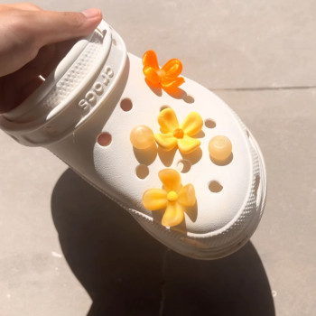 Konforlu Çiçekli Crocs Charm - Osmanthus ve Kiraz Çiçeği Modelleri