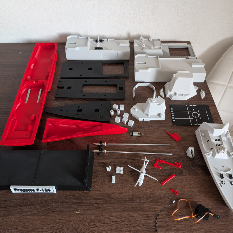 CyberBrick F126 Fırkateyn RC 3D Baskılı Model - Tam Fonksiyonel