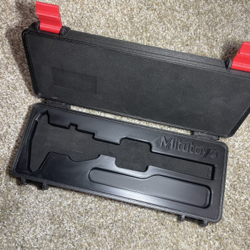 Kumpas Kılıfı İç Tasarımı - 3D Baskılı Ölçüm Aleti Aksesuarı