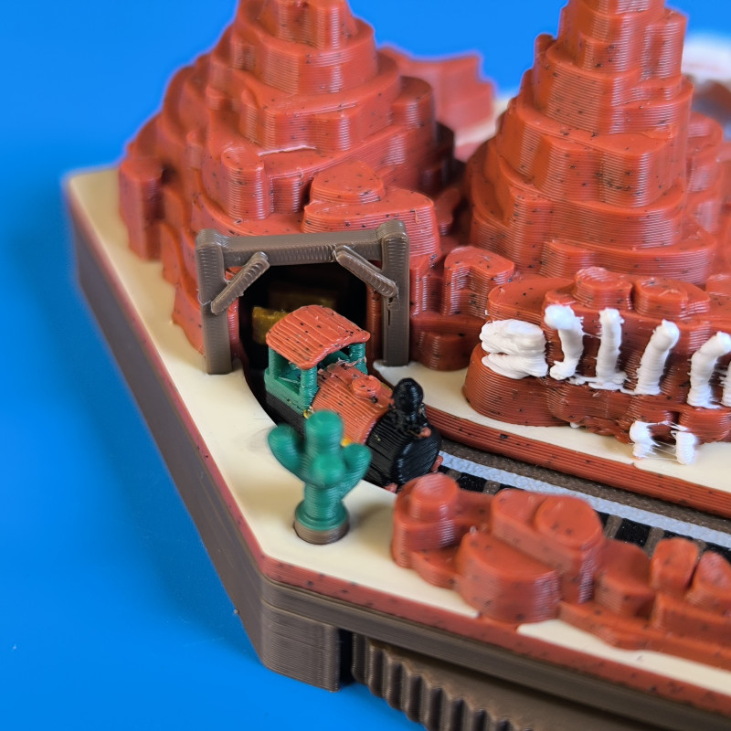 Mini Tren Big Thunder Mountain Diorama - 3D Baskı Disney Maketi