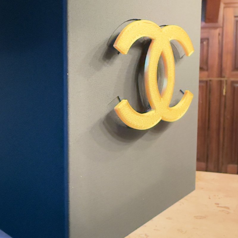 Şık Coco Chanel Logo Desenli Kağıt Mendil Kutusu Kapağı - 3D Baskılı