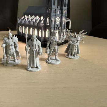 Diablo Katedral Lamba ve Karakter Dioraması - 3D Baskı