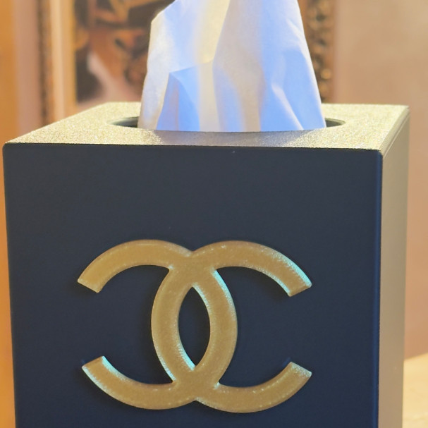 Şık Coco Chanel Logo Desenli Kağıt Mendil Kutusu Kapağı - 3D Baskılı