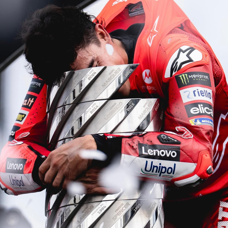 MotoGP Şampiyonlar Kulesi 3D Baskı Ödül - 2025 Tasarım