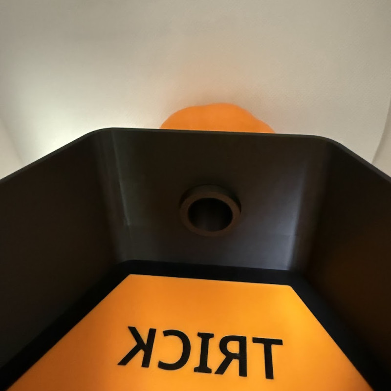 Cadılar Bayramı Işıklı Trick-or-Treat Tabela Standı - 3D Baskı Dekor