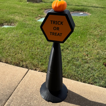 Cadılar Bayramı Işıklı Trick-or-Treat Tabela Standı - 3D Baskı Dekor
