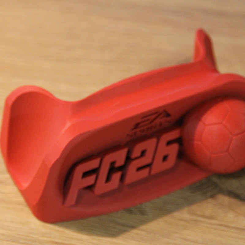 FIFA 26 Tasarımlı PS5 Kumanda Standı - 3D Baskılı Oyun Aksesuarı