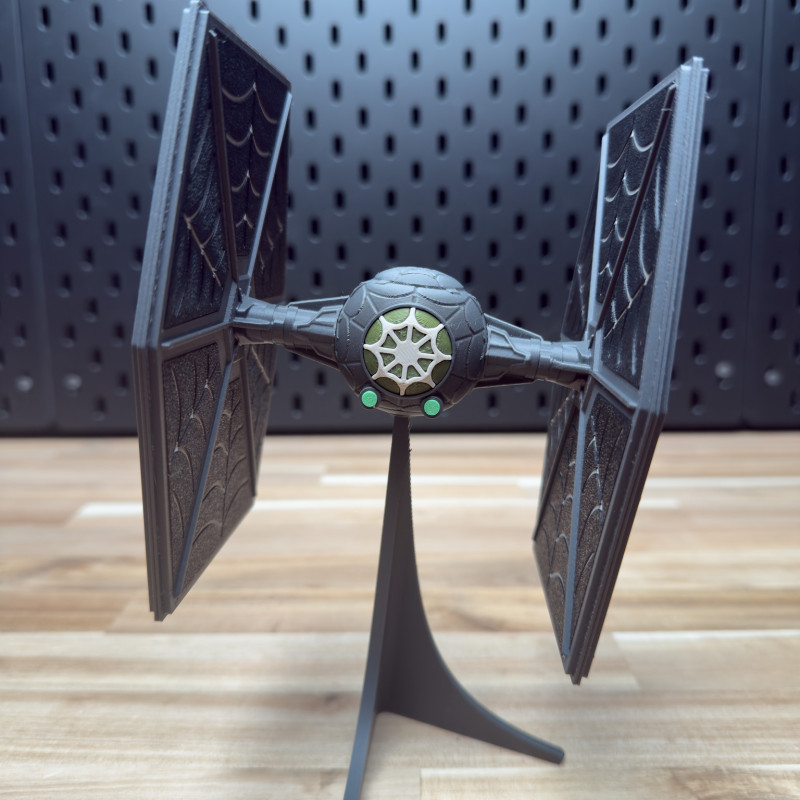 3D Baskı Kravatlı Örümcek Oyuncak - Desteksiz, Yapıştırıcısız