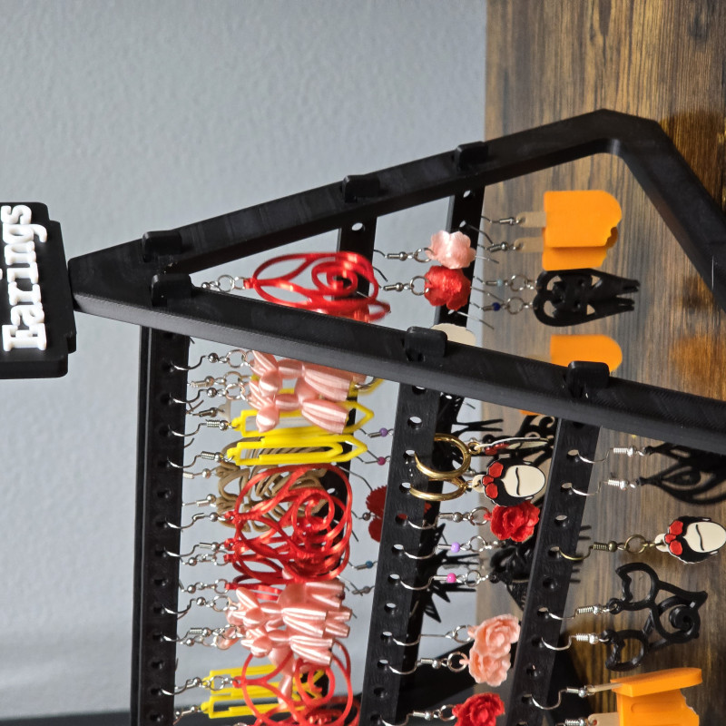 Küpe ve Takı Standı - Döner Çubuklu, Fiyat Etiketli 3D Baskı