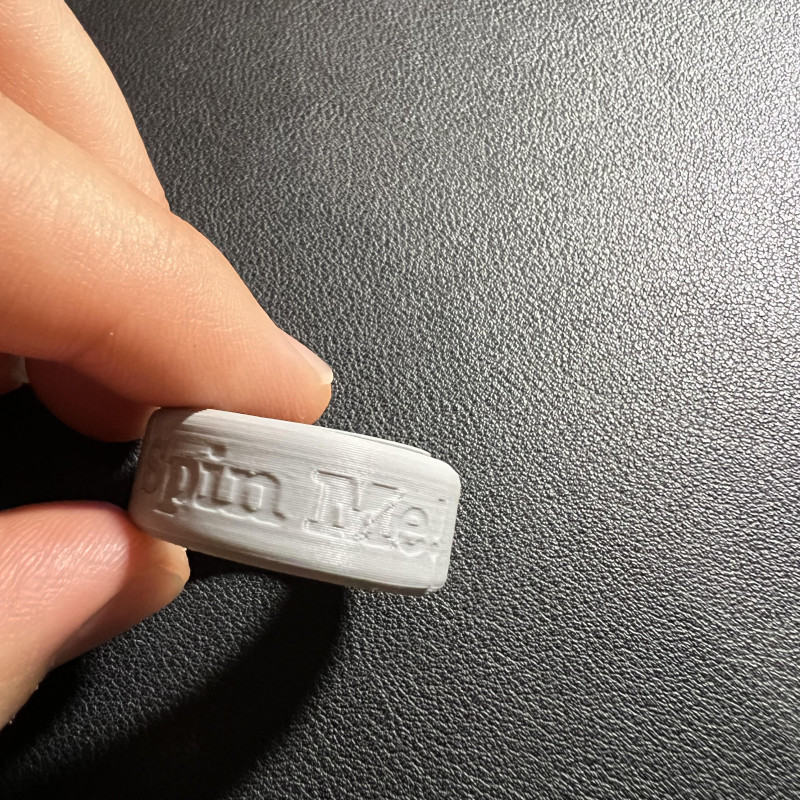 Dönen Stres Yüzüğü - Parmaklar İçin Minimalist Oyuncak