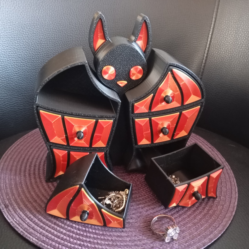 Yarasa Şekilli 3D Baskı Takı Kutusu - Gotik Tarz Dekor