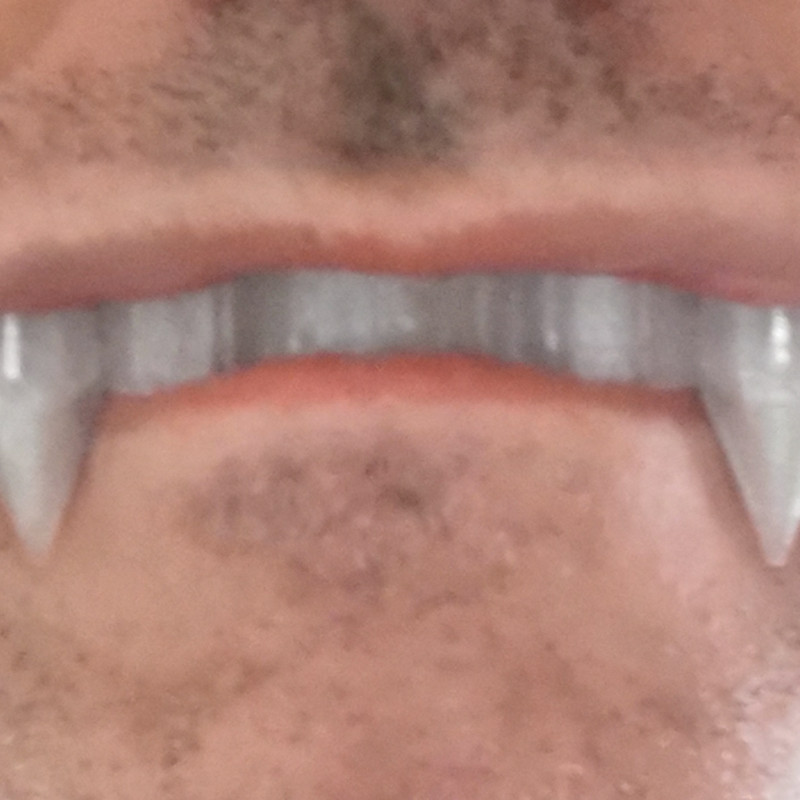 Vampir Dişleri - 3D Baskılı Cosplay ve Parti Aksesuarı