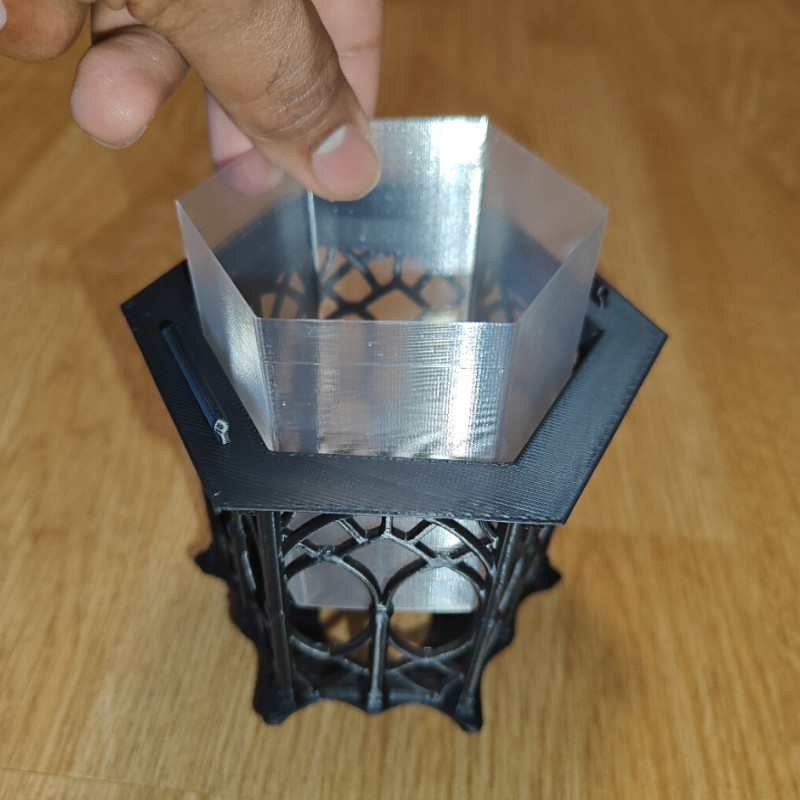 Gotik Duvar Feneri - Ürkütücü El Tasarımı 3D Baskı Dekor