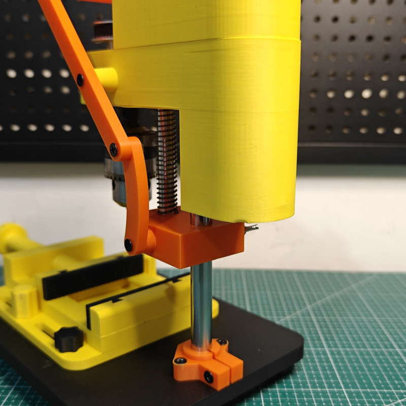 Masaüstü Mini Matkap Presi - Hareketli Kelepçeli 3D Baskı El Aleti