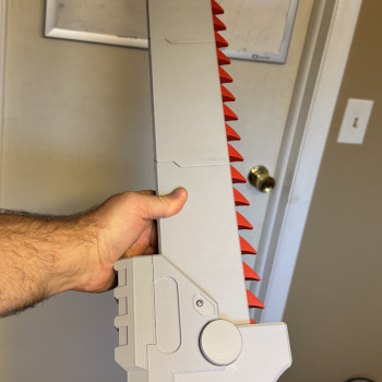 Motorlu Grimdark Zincir Kılıcı - 3D Baskılı Cosplay Aksesuarı