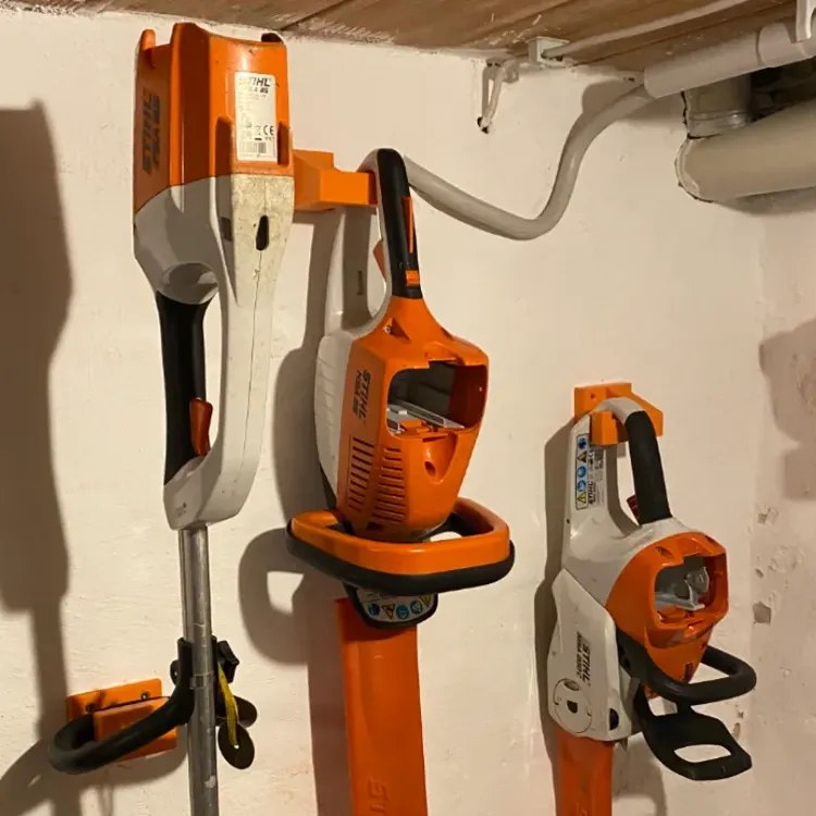 Stihl MSA 200C Testere Duvar Askısı - 3D Baskılı Dayanıklı Tutucu