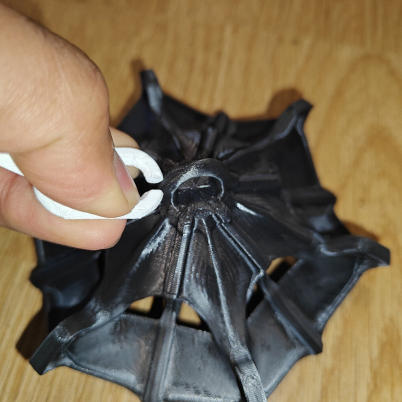 Gotik Duvar Feneri - Ürkütücü El Tasarımı 3D Baskı Dekor