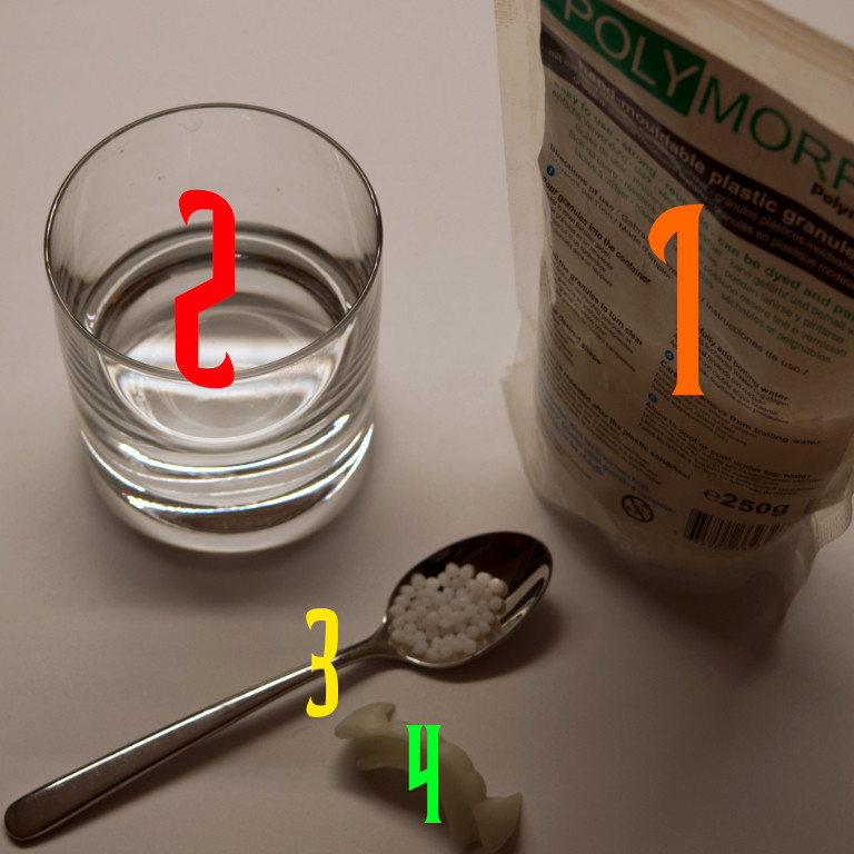 3D Baskı Parlayan Vampir Dişleri - Halloween Aksesuarı 3D Baskı Parlayan Vampir Dişleri - Halloween Aksesuarı