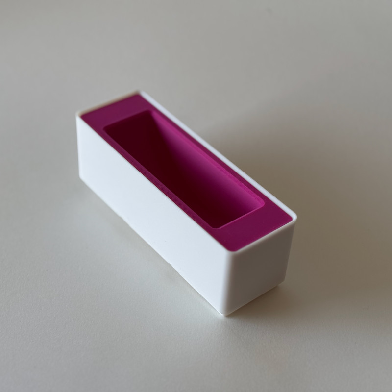 7 Günlük Manyetik İlaç Organizatörü - 14 Bölmeli 3D Baskı