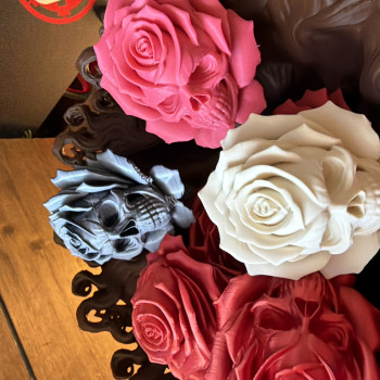 Gotik Kafatası Gül Dekoru - 3D Baskılı Skullwood Orman Gülü