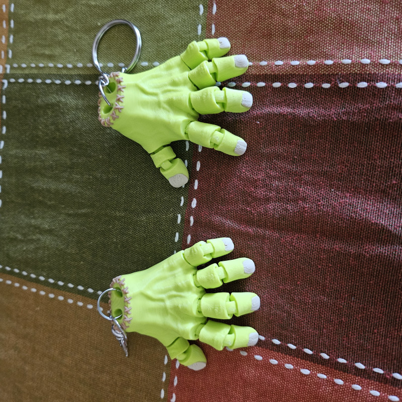 Korkunç Hareketli Anahtarlık El - 3D Baskı Korku Aksesuarı