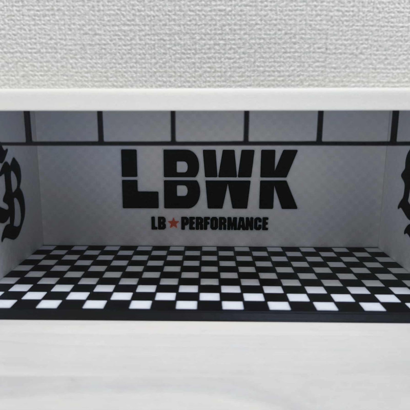 Liberty Walk LBWK 1/64 Diorama Garaj - 3D Baskılı Koleksiyon Gösterimi