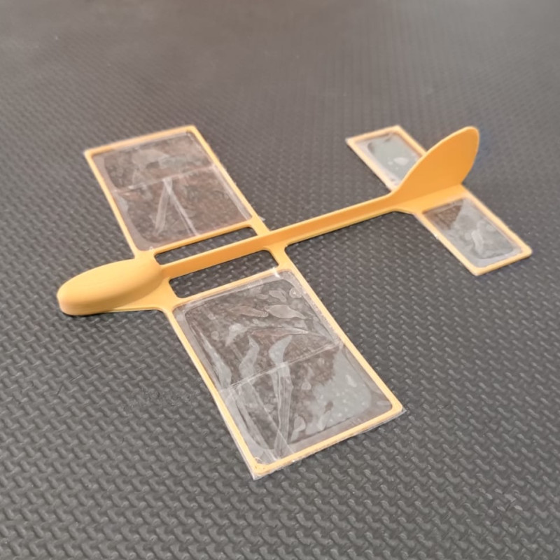 AeroTape Planör - Ultra Hafif El Fırlatmalı Uçak Modeli