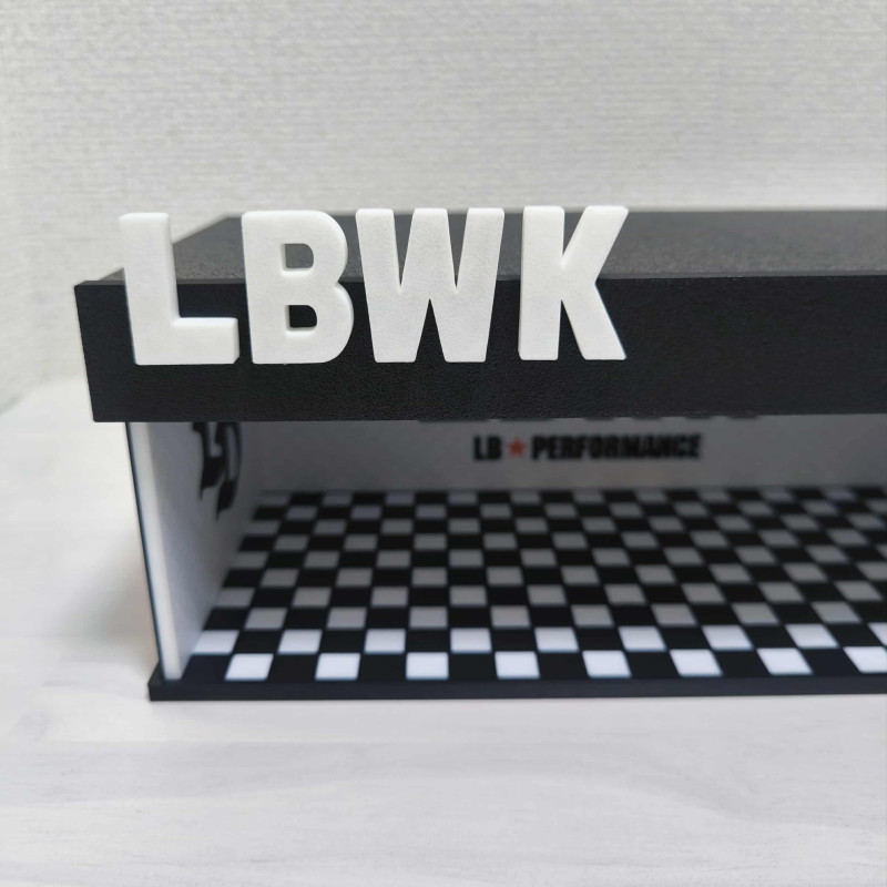 Liberty Walk LBWK 1/64 Diorama Garaj - 3D Baskılı Koleksiyon Gösterimi