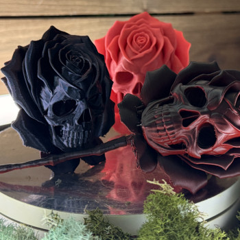 Gotik Kafatası Gül Dekoru - 3D Baskılı Skullwood Orman Gülü