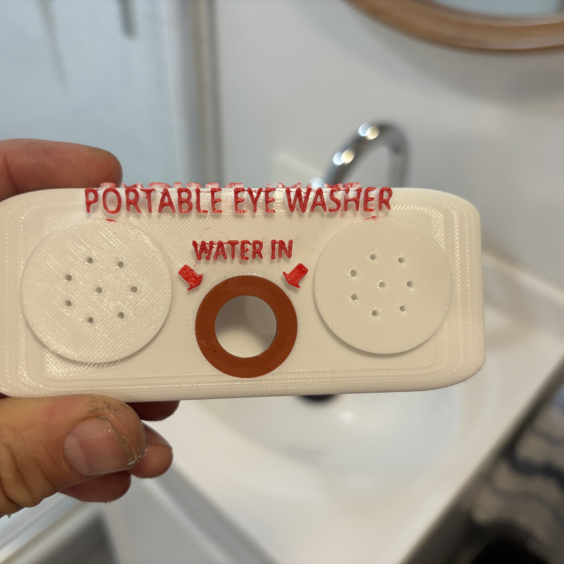 Taşınabilir Acil Göz Yıkama İstasyonu - 3D Baskılı Medikal Ürün