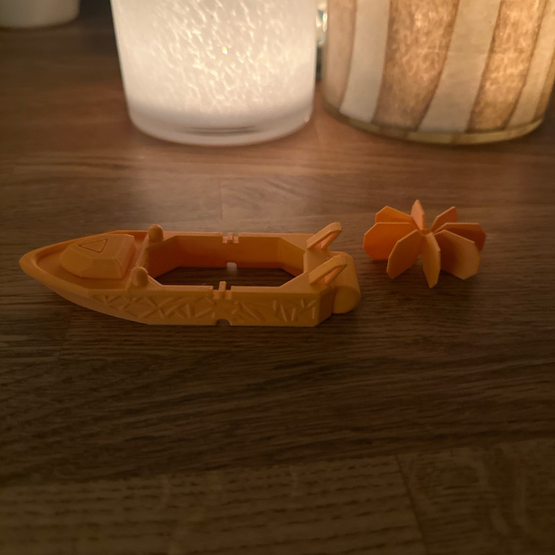 Lastik Motorlu Yarış Teknesi - 3D Baskı Eğlenceli Oyuncak