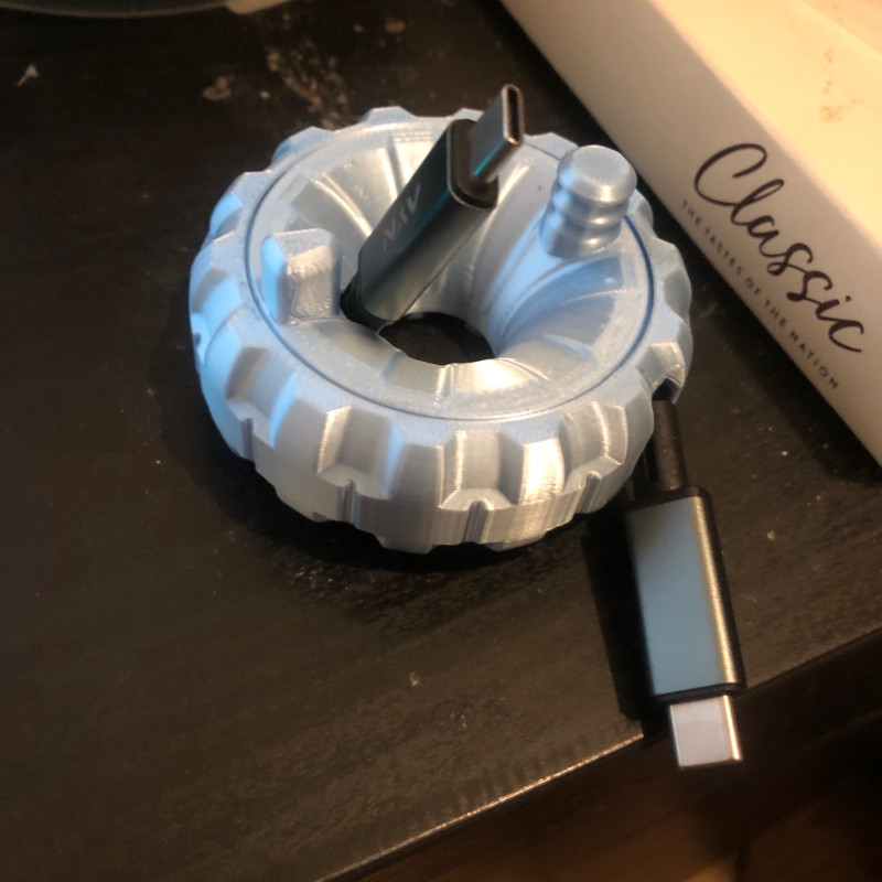 Pratik Donut Şekilli Kablo Sarıcı - 3D Baskılı Taşınabilir Kablo Organizatörü