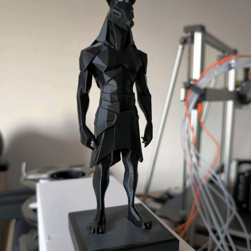Minimalist Low Poly Anubis Heykeli - 3D Baskı Antik Mısır Dekoru