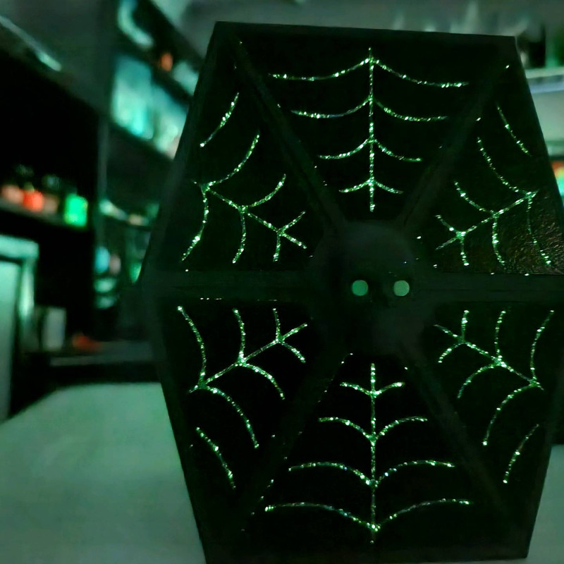 3D Baskı Kravatlı Örümcek Oyuncak - Desteksiz, Yapıştırıcısız