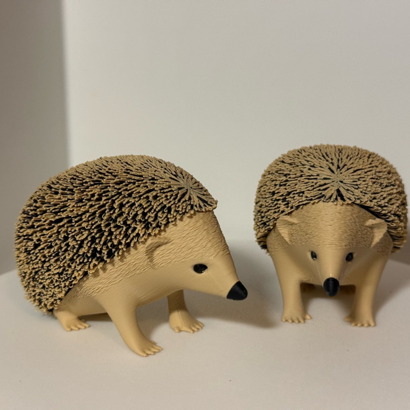 Şans Getiren Kirpi 3D Baskı Mini Figür - Siyah PLA ve Ceviz Ağacı PLA