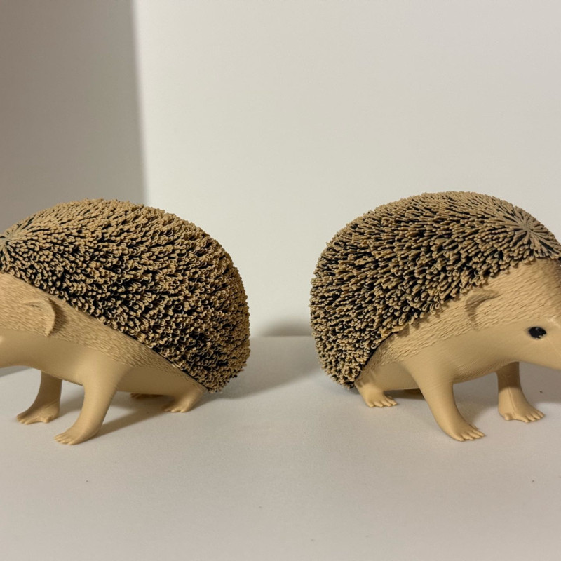 Şans Getiren Kirpi 3D Baskı Mini Figür - Siyah PLA ve Ceviz Ağacı PLA