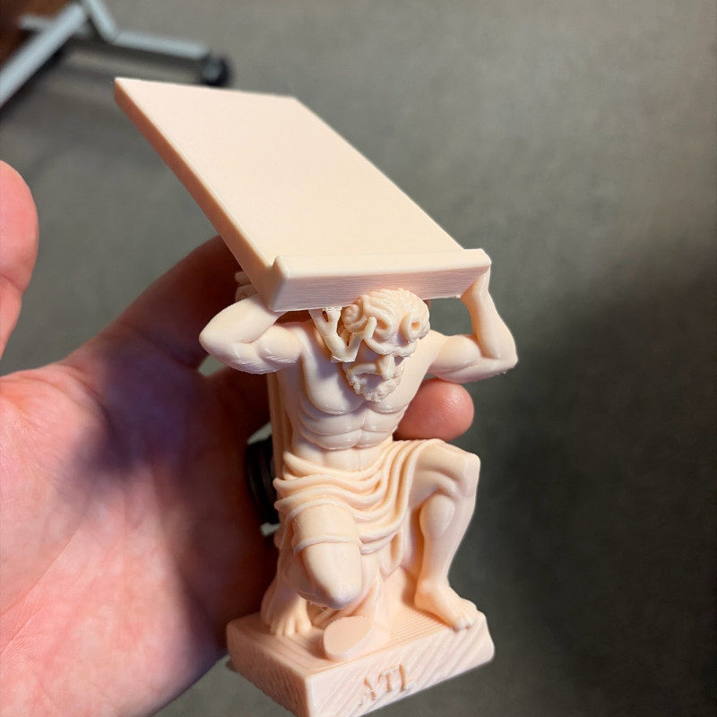 ATLAS Tablet Tutucu - Mitolojik Tasarım 3D Baskı Masa Aksesuarı ATLAS Tablet Tutucu - Mitolojik Tasarım 3D Baskı Masa Aksesuarı